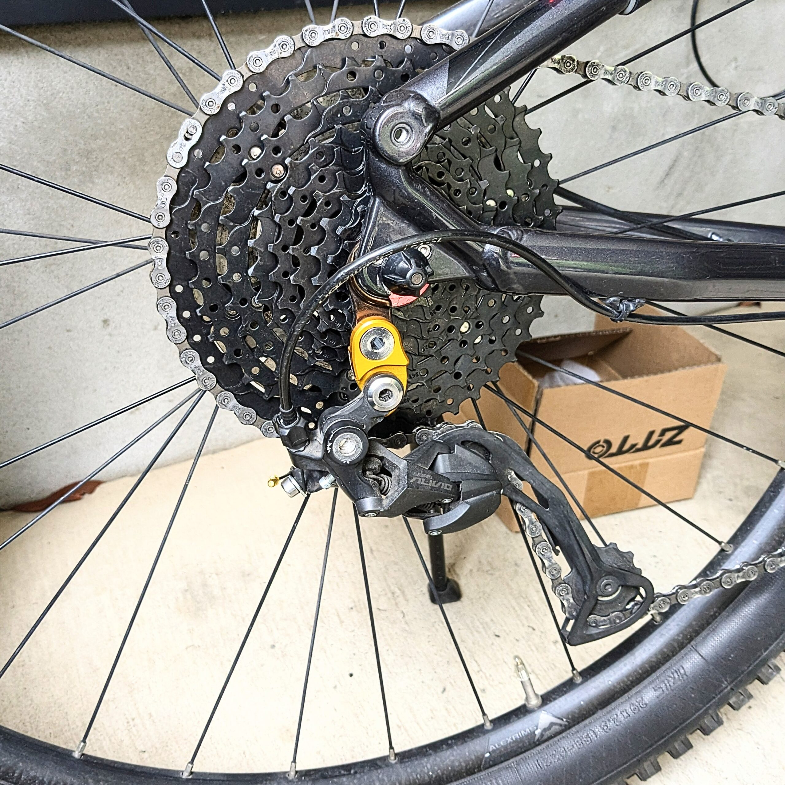 【デン　※プロフィール確認願います。】 C24 フロントホイール デン ※プロフィール確認願います。】 C24 フロントホイール デン